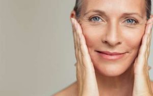 Read more about the article Entenda quais são as fases do envelhecimento da pele